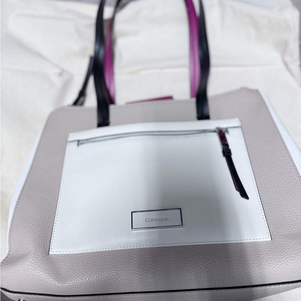 Calvin Klein Women's Taupe and White Tote Bag